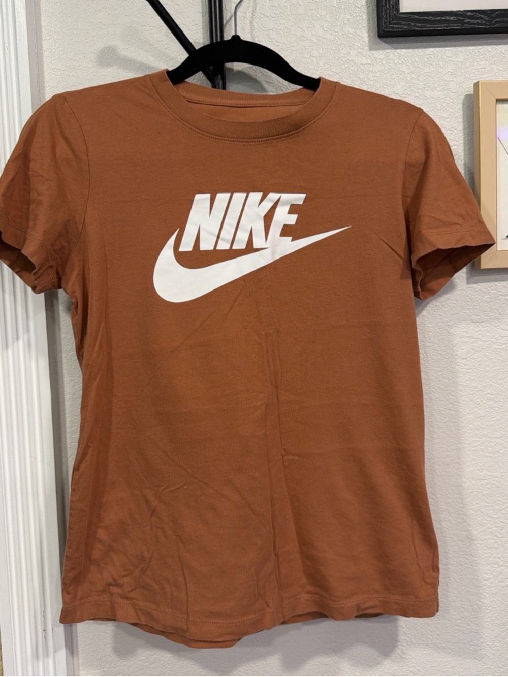 Nike rust orange logo tee